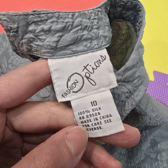 Fashion Options Women's Size 10 Gray Silk Blouse Floral Jacquard Textured Top - Picture 6 of 7